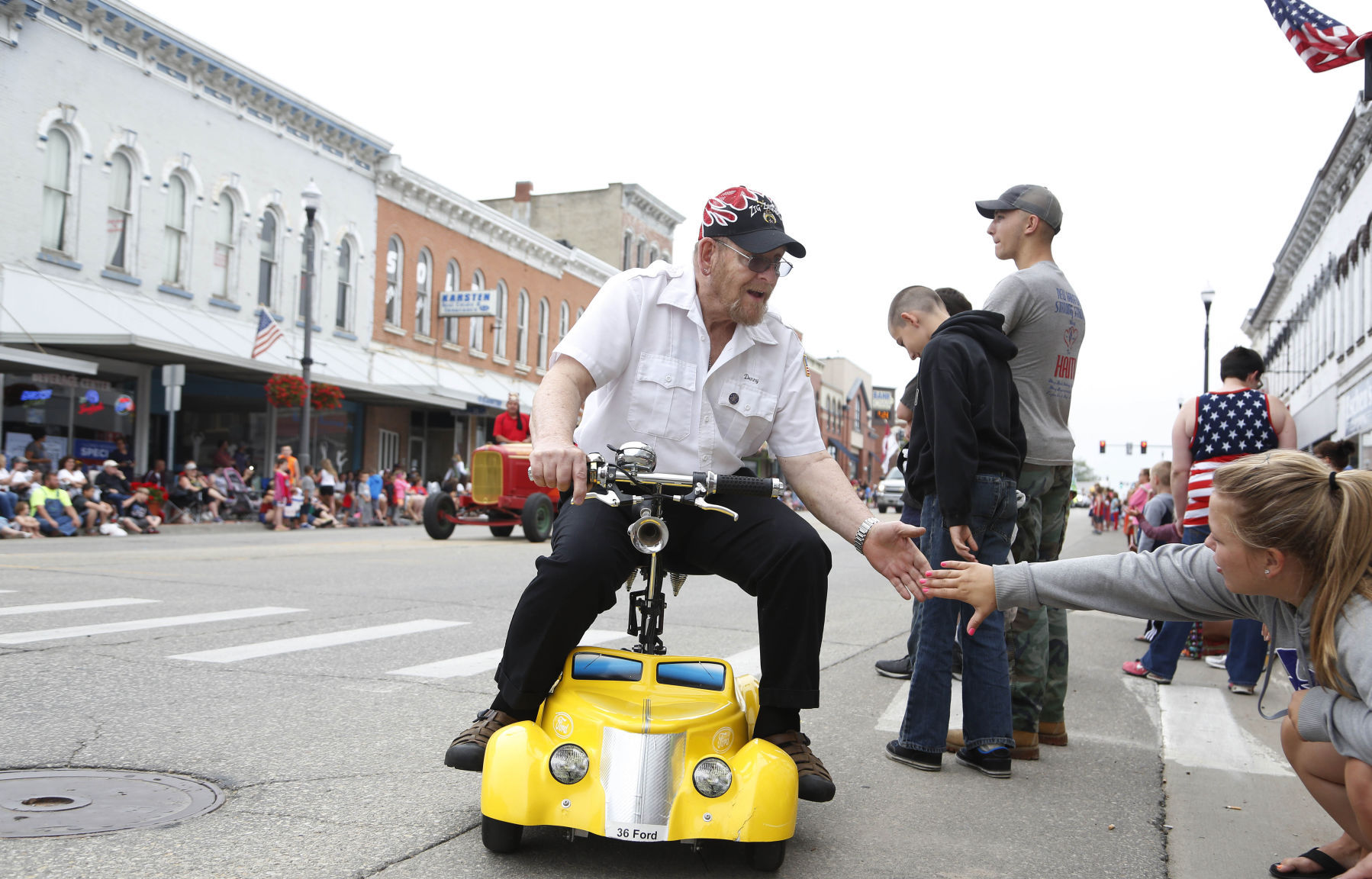 070416mp-Independence-Day-Parade-4